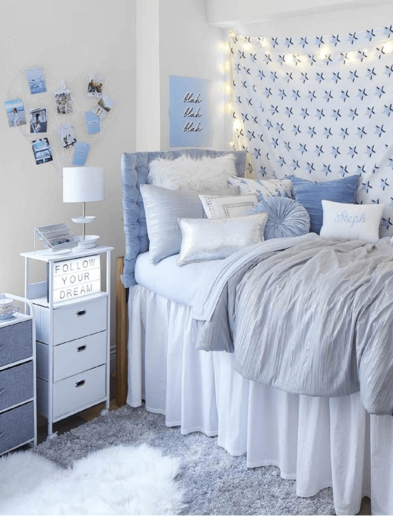 blue dorm room decor